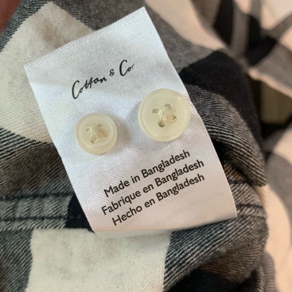 NWT Cotton & Co Black and White Checkered Long Sleeve Button Down Shirt, size XL - Picture 7 of 9